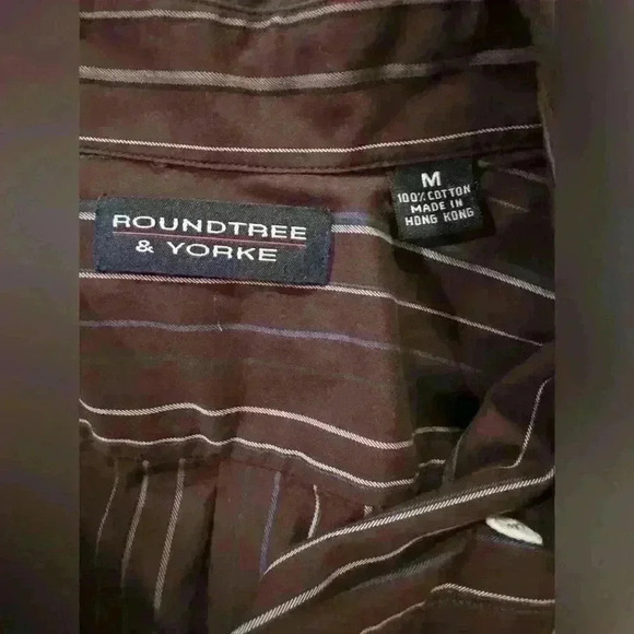 Men’s Purple Roundtree & Yorke Button Down - Picture 3 of 5